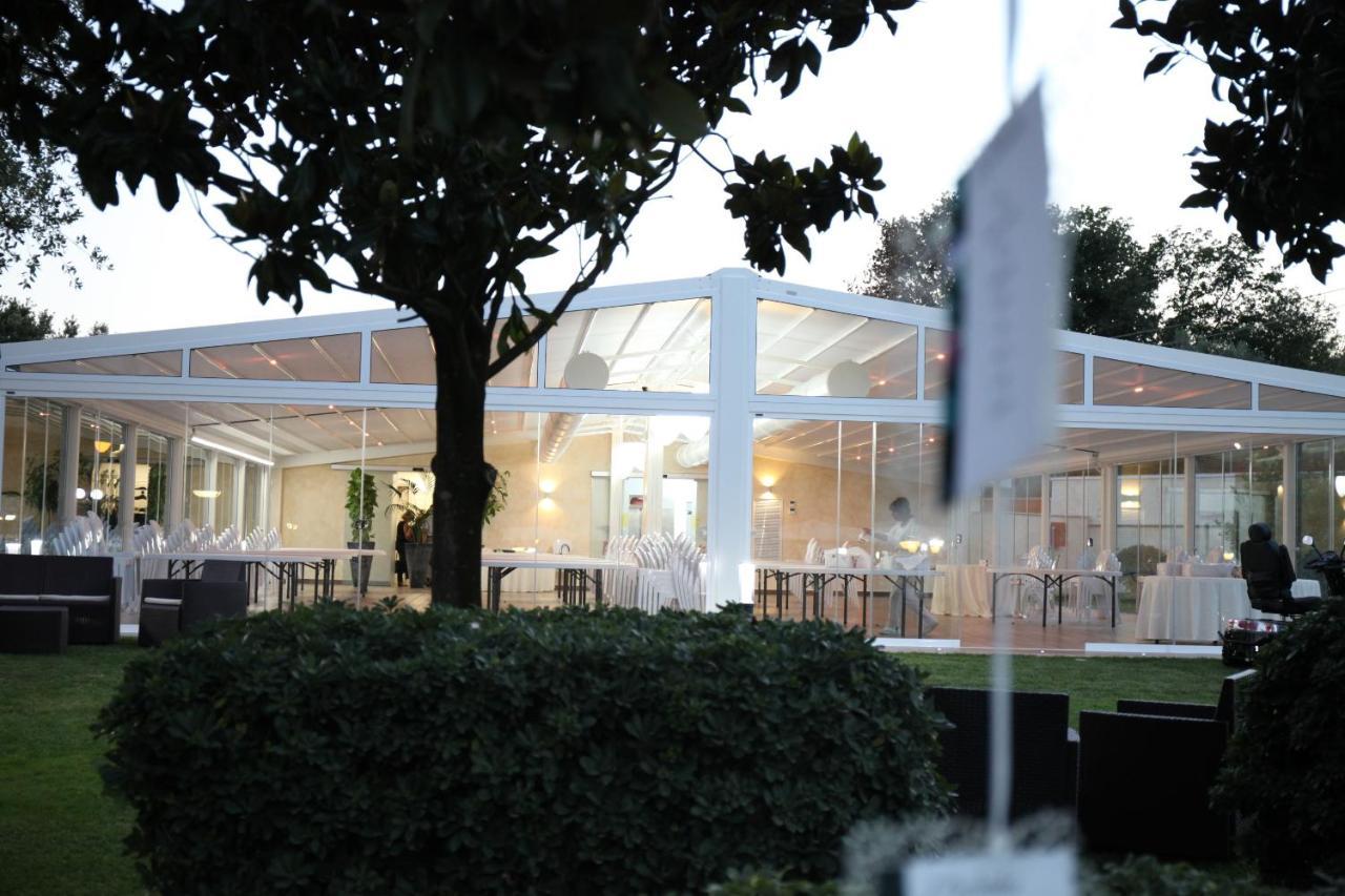 Sunny Palace Restaurant Hotel 3*