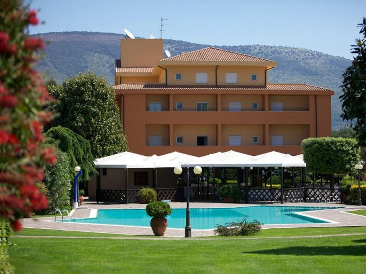 Sunny Palace Restaurant Hotel